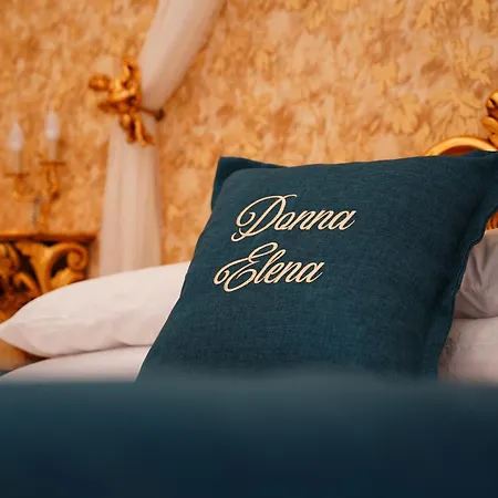 Bed & Breakfast La Maison Di Donna Elena *